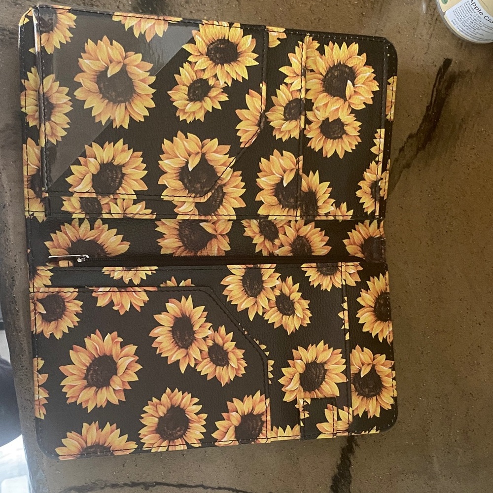 Sunflower Print Waitressing/serving book
